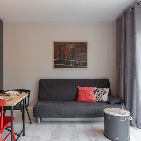 Noclegi Liw Apartments Hotel Apartamenty Венгрув Экстерьер фото